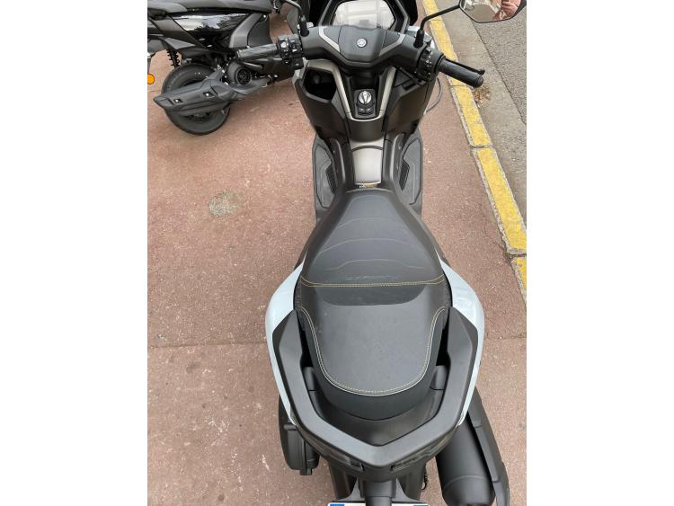 YAMAHA NMAX 125 TECH MAX GARANTIE 5 ANS