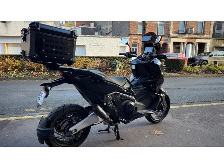 HONDA X-ADV 750 1ER MAIN ETAT NEUF BRIDABLE A2