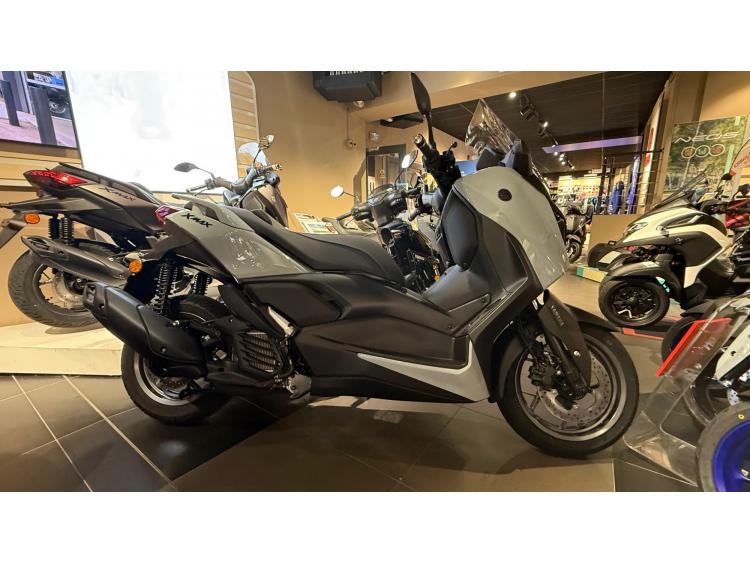 YAMAHA X-MAX 125 TECH MAX 1ER MAIN GARANTIE 5 ANS