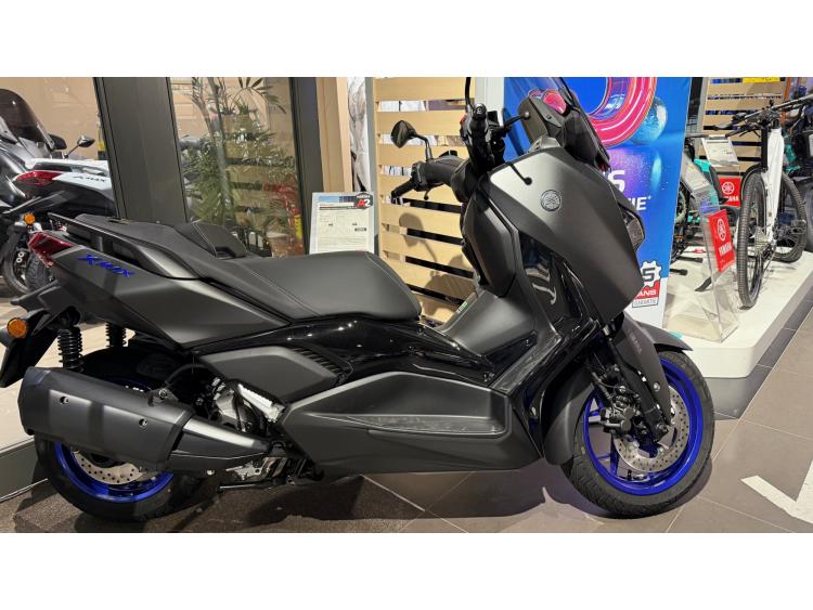 YAMAHA XMAX 300 2024