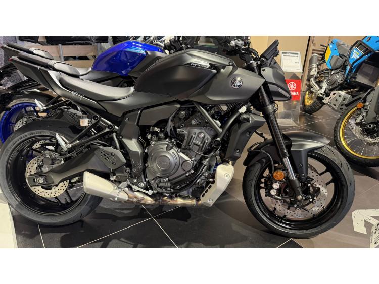 YAMAHA MT-07 (47.5CV) 1ER MAIN GARANTIE 5 ANS