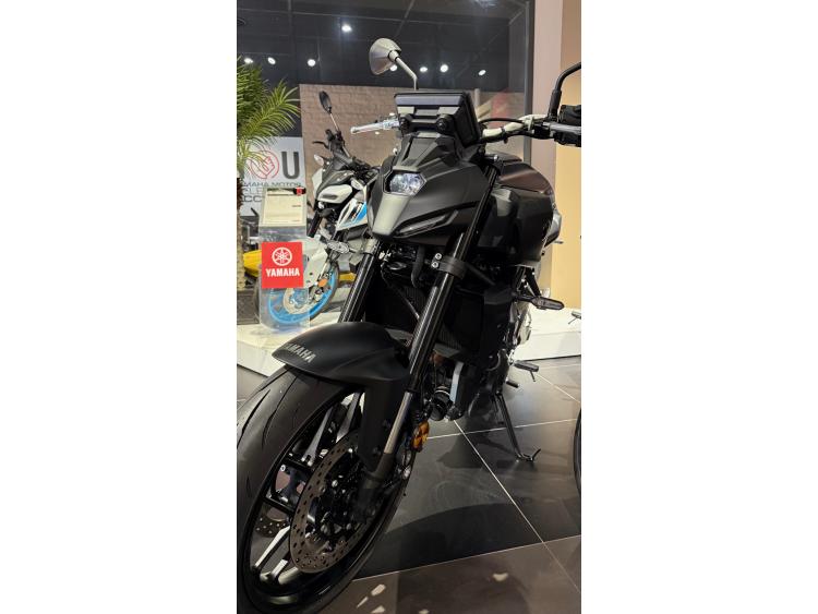 YAMAHA MT-07 (47.5CV) 1ER MAIN GARANTIE 5 ANS