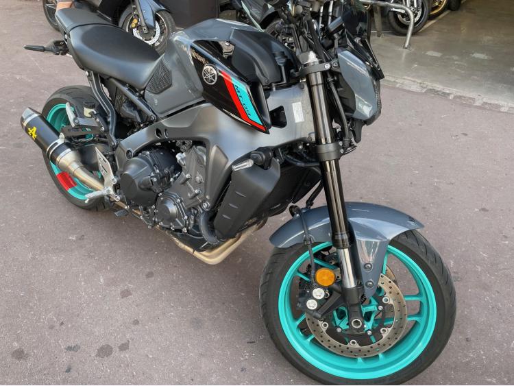 YAMAHA MT 09 ABS 1EREMAIN/FULL/LIGNEARROW/GARANTIE