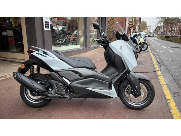 YAMAHA XMAX 125 TECH MAX 1ER MAIN ETAT NEUF